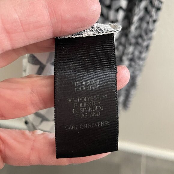 Max & Cleo Black & Gray Patterned Wrap Dress Small - Picture 4 of 5